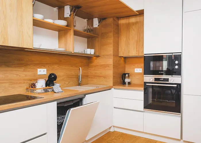 Sag 20th Floor Klingerka Castle View Free Parking Free Wifi *